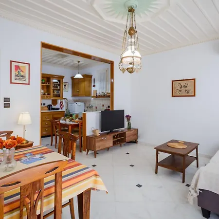 Apartment Neoclassico